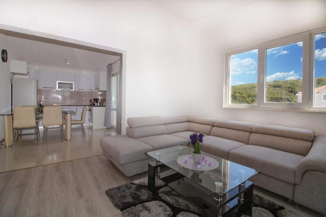 Conte Cikara Apartment Saricevi 外观 照片